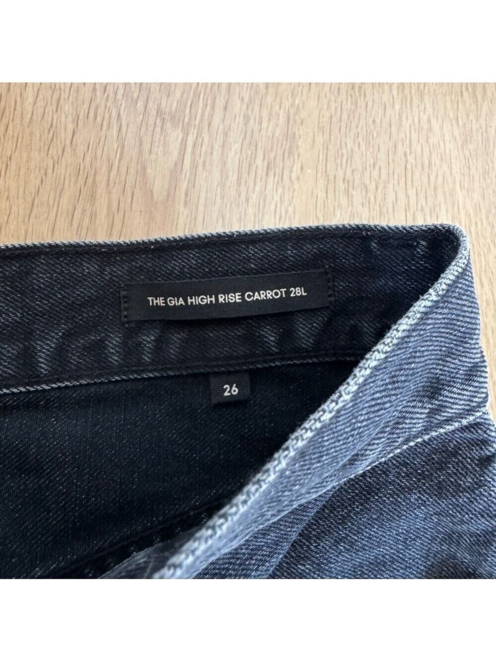 Denim Forum The Gia High Rise Carrot Jeans Size 28L NWOT - Picture 3 of 7